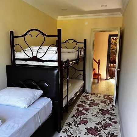 Maneviga Cafe & Apart Aparthotel *