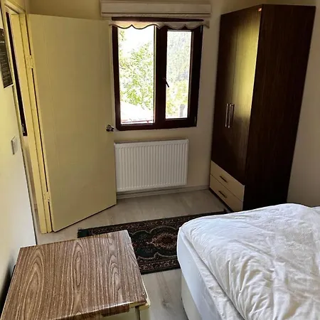 Maneviga Cafe & Apart Aparthotel