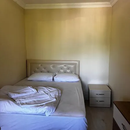 Maneviga Cafe & Apart Aparthotel